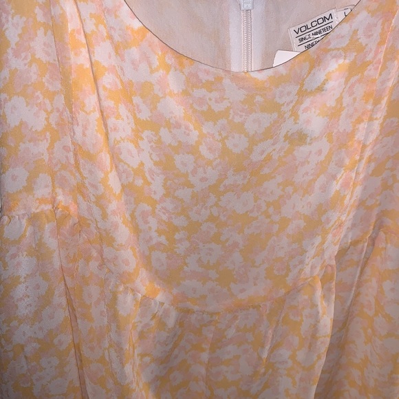 floor length floral dress - Picture 2 of 3